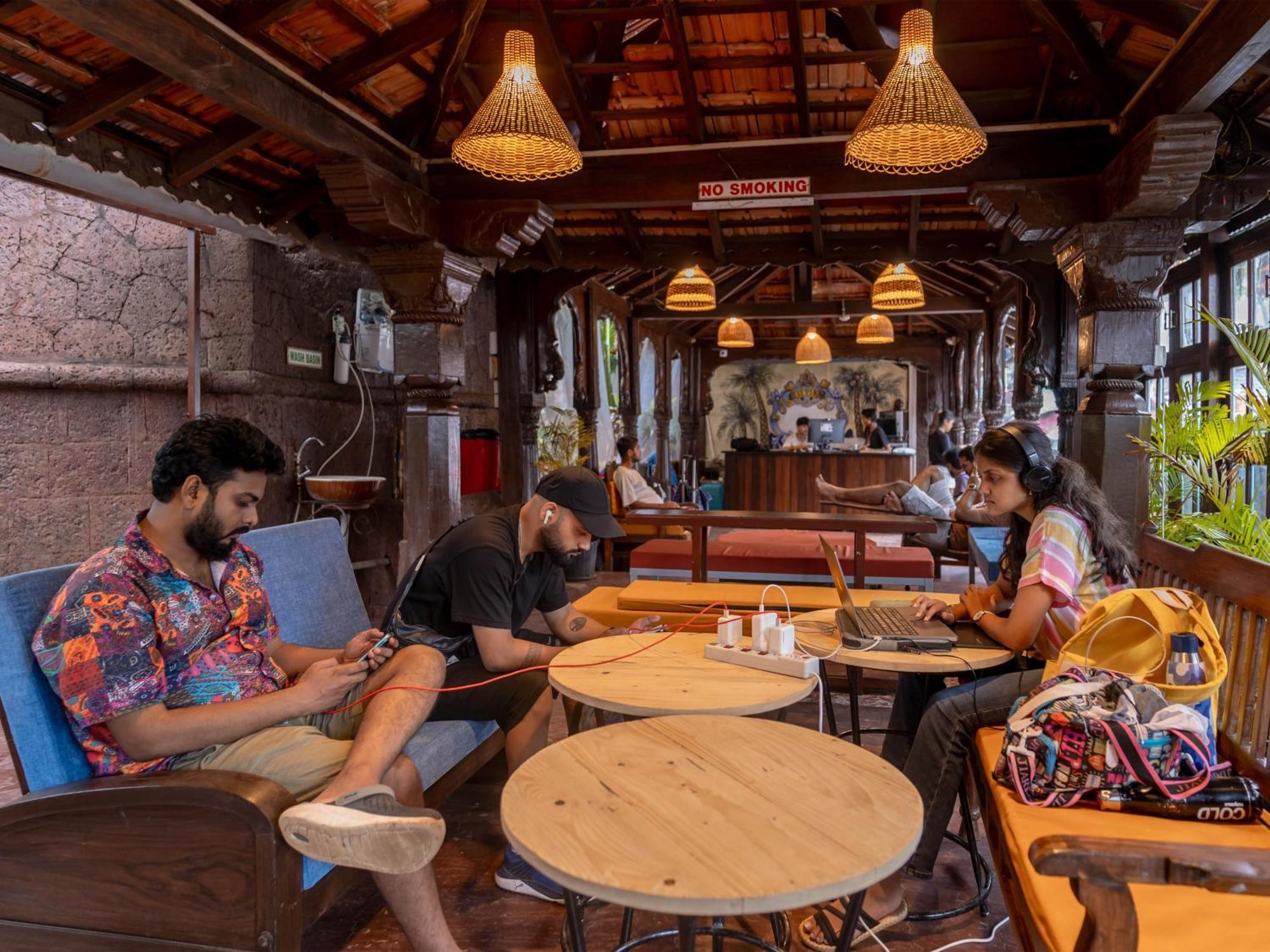 Madpackers Goa Anjuna - Bar Eksteriør bilde