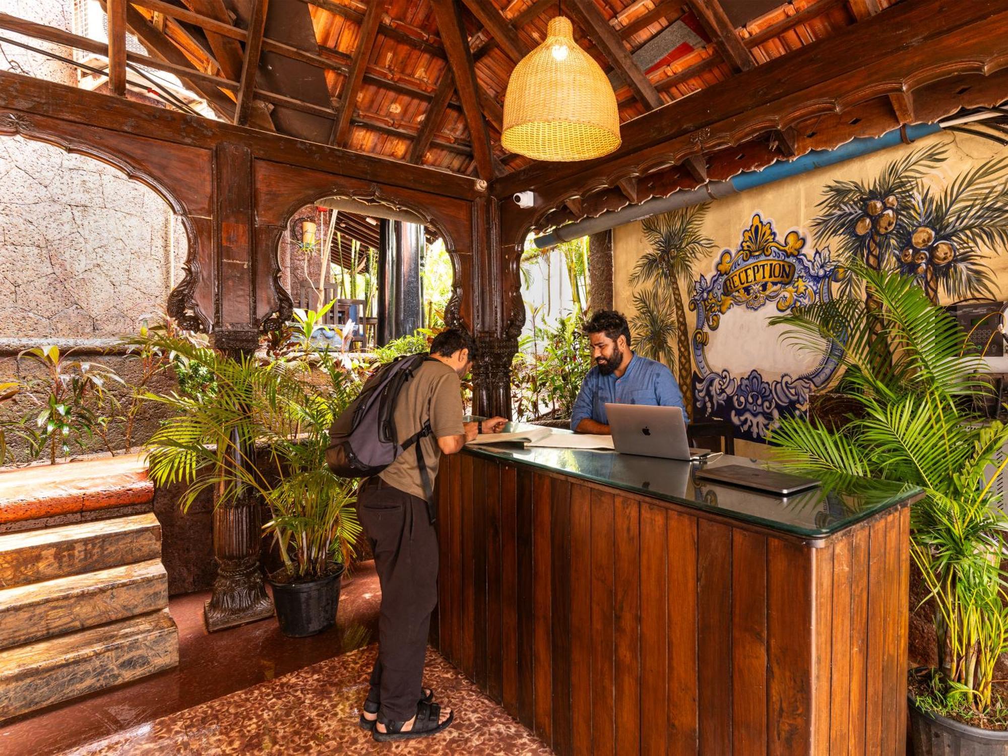 Madpackers Goa Anjuna - Bar Eksteriør bilde