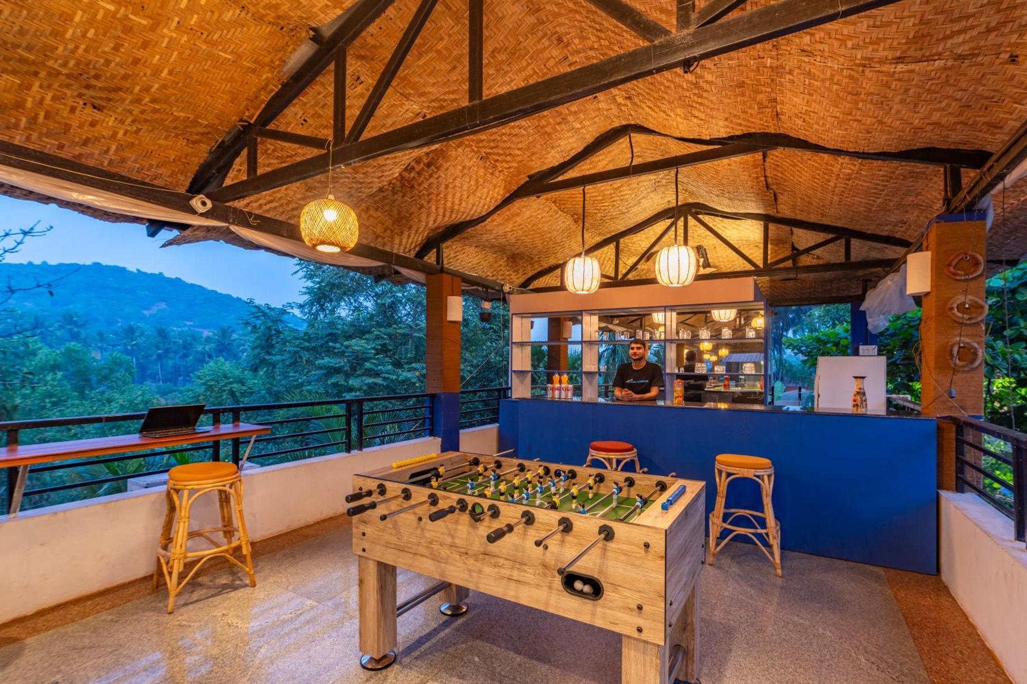 Madpackers Goa Anjuna - Bar Eksteriør bilde