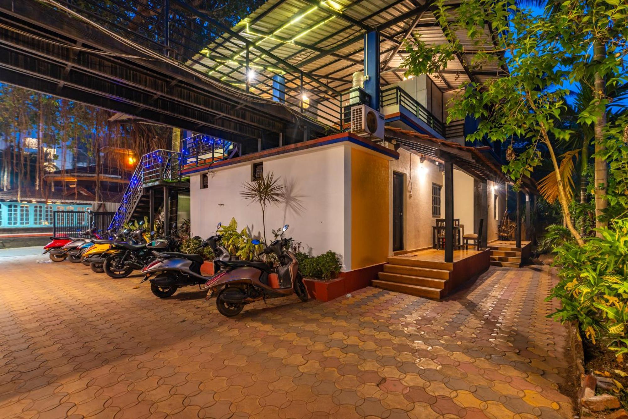 Madpackers Goa Anjuna - Bar Eksteriør bilde